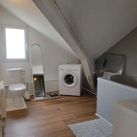 Grand T2 Climatise Tres Calme Apartament